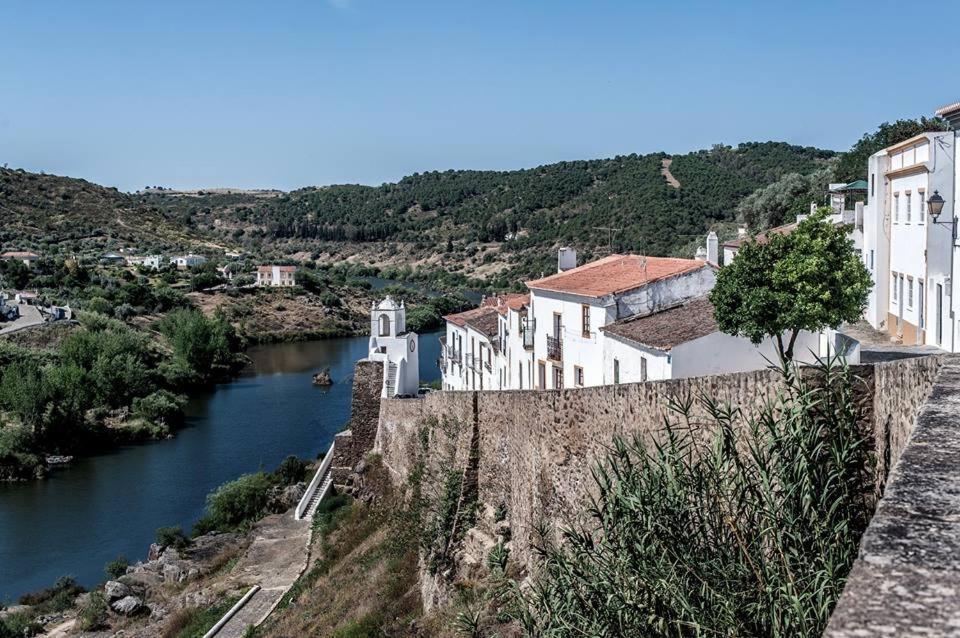 בית הארחה Mértola 	Casa Do Funil מראה חיצוני תמונה